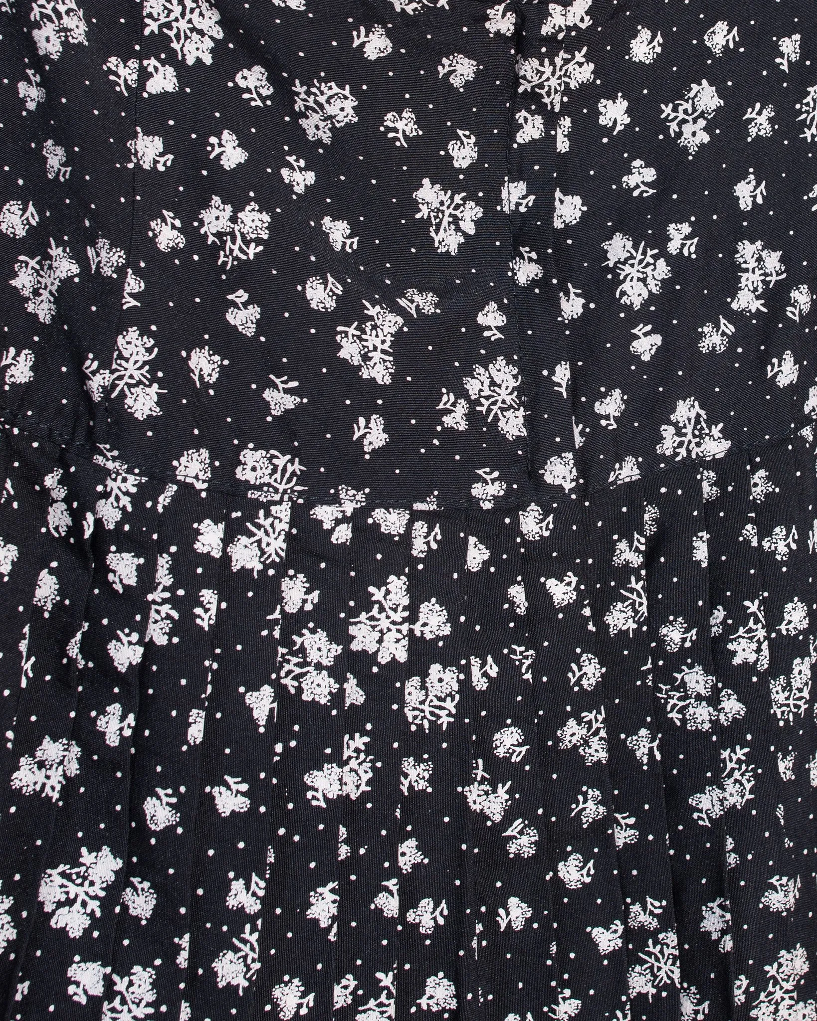 1990s Pleated Floral skirt