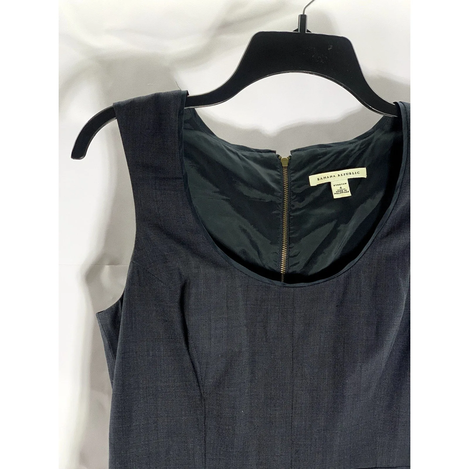 BANANA REPUBLIC Women's Black Scoop-Neck Stretch Sleeveless Wool Dress SZ 4