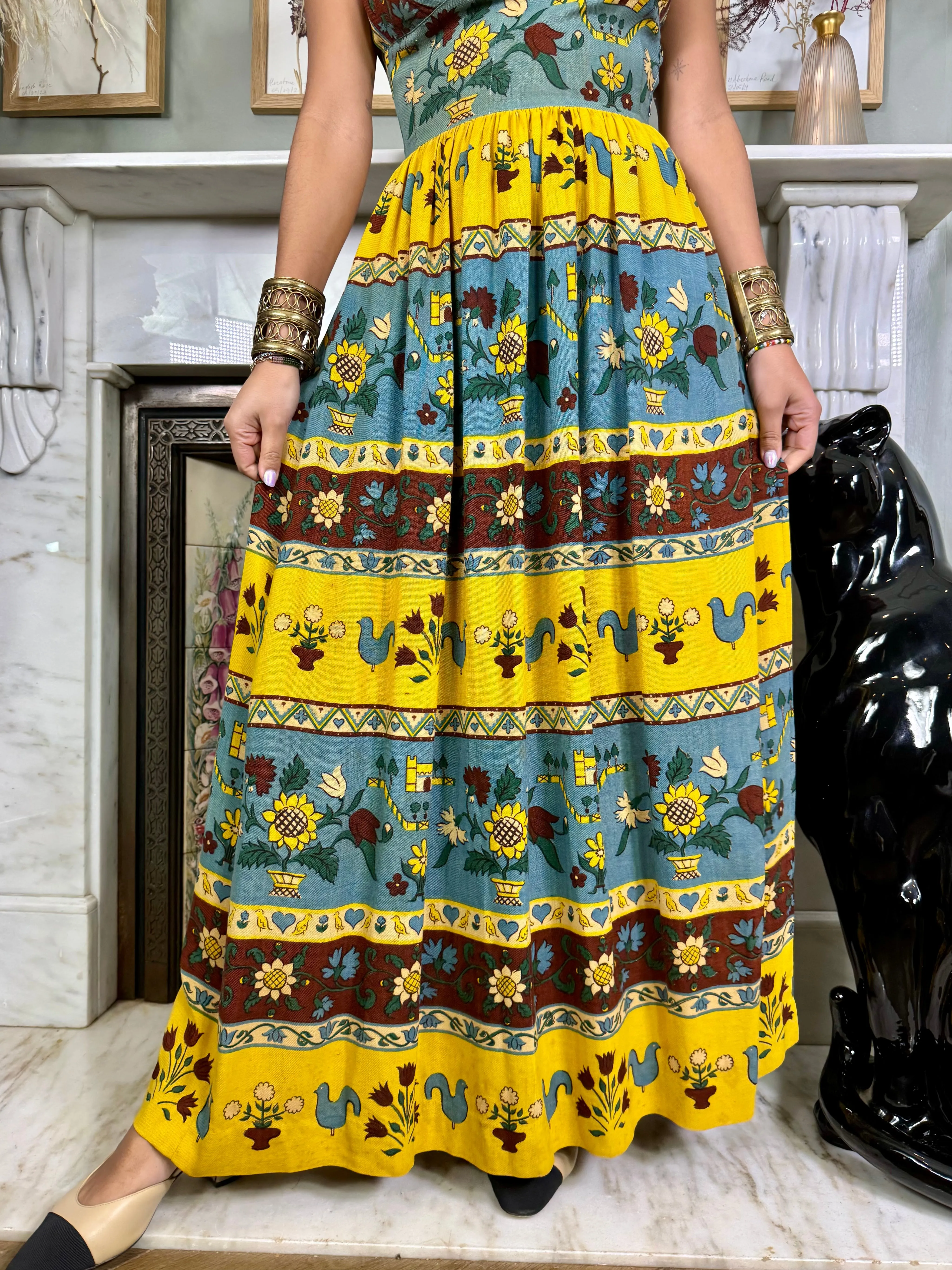 Dorla, 40s folk print dress
