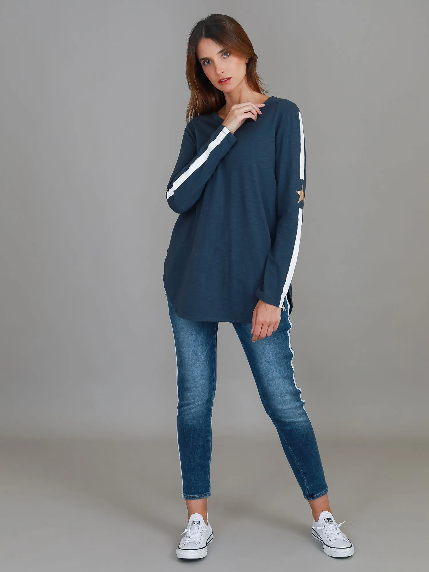 Junee Curved Hem T Shirt