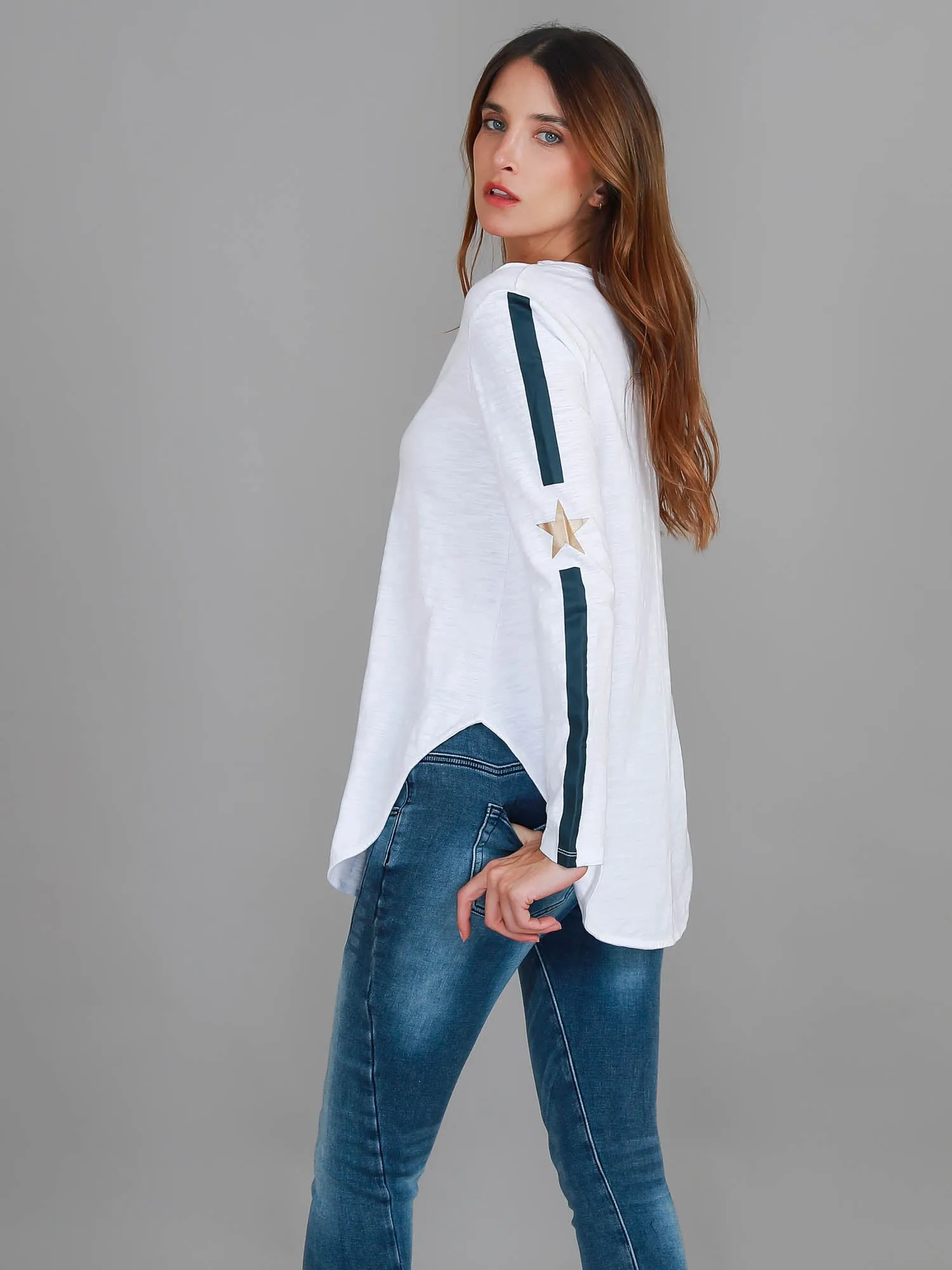 Junee Curved Hem T Shirt
