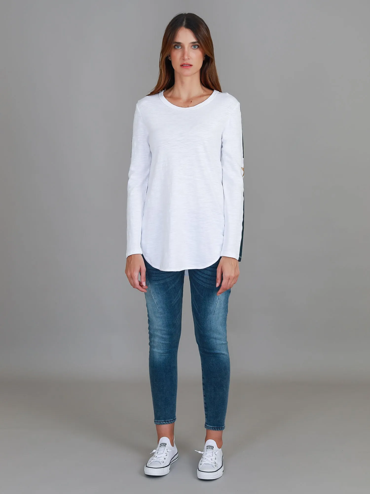 Junee Curved Hem T Shirt