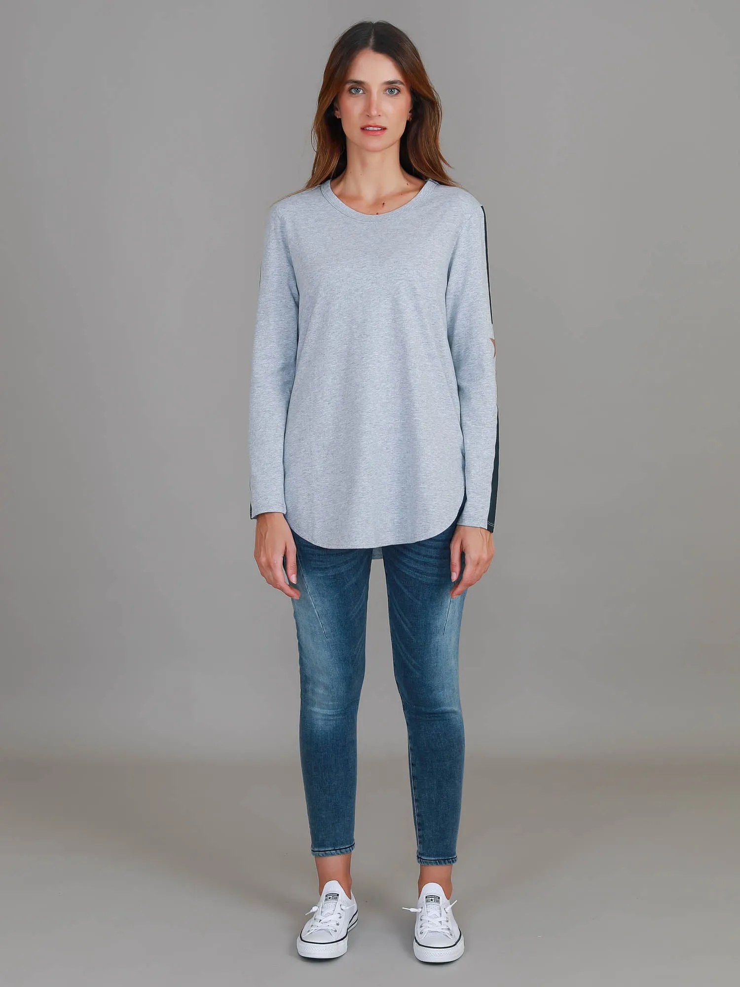 Junee Curved Hem T Shirt