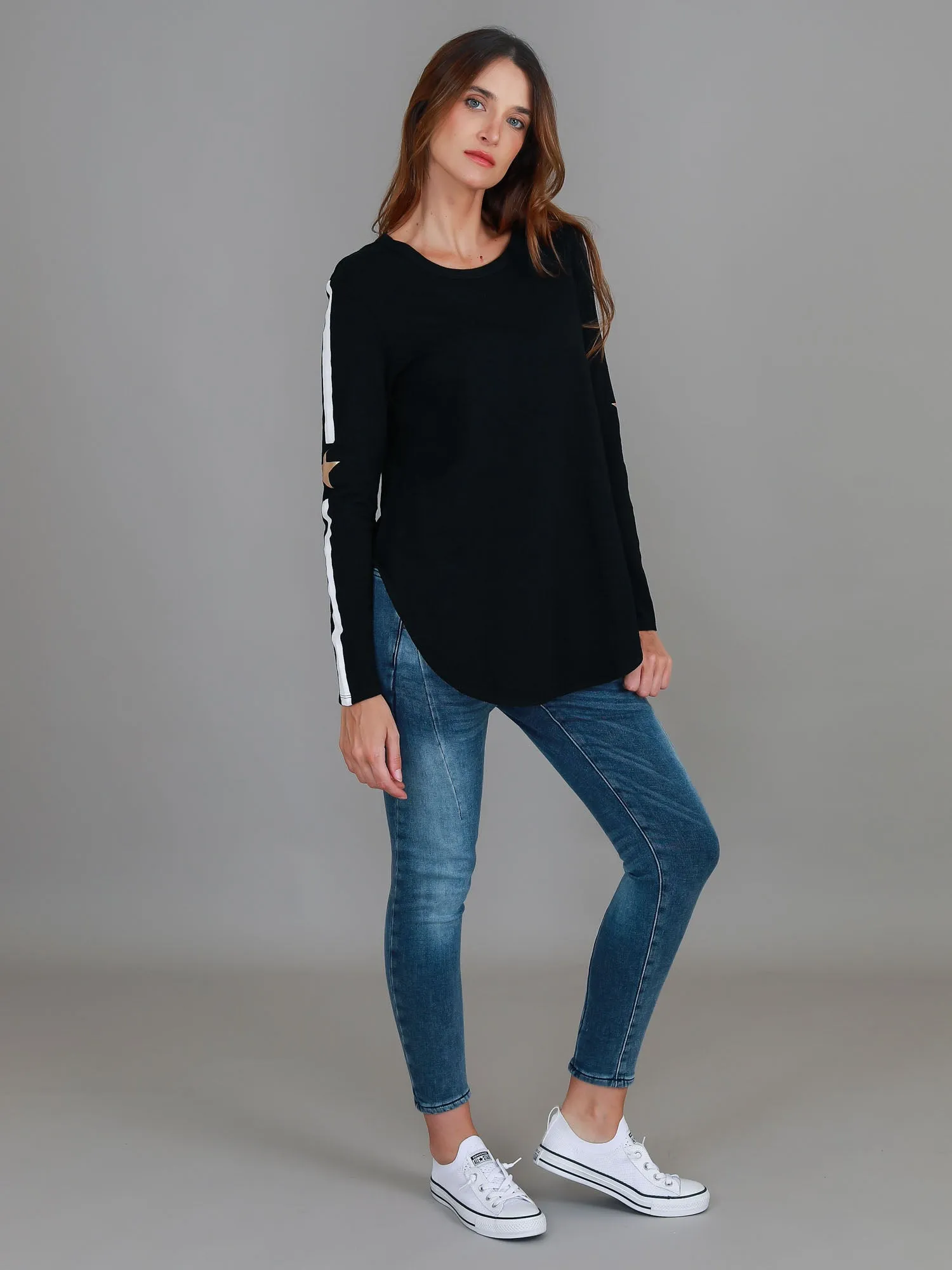 Junee Curved Hem T Shirt