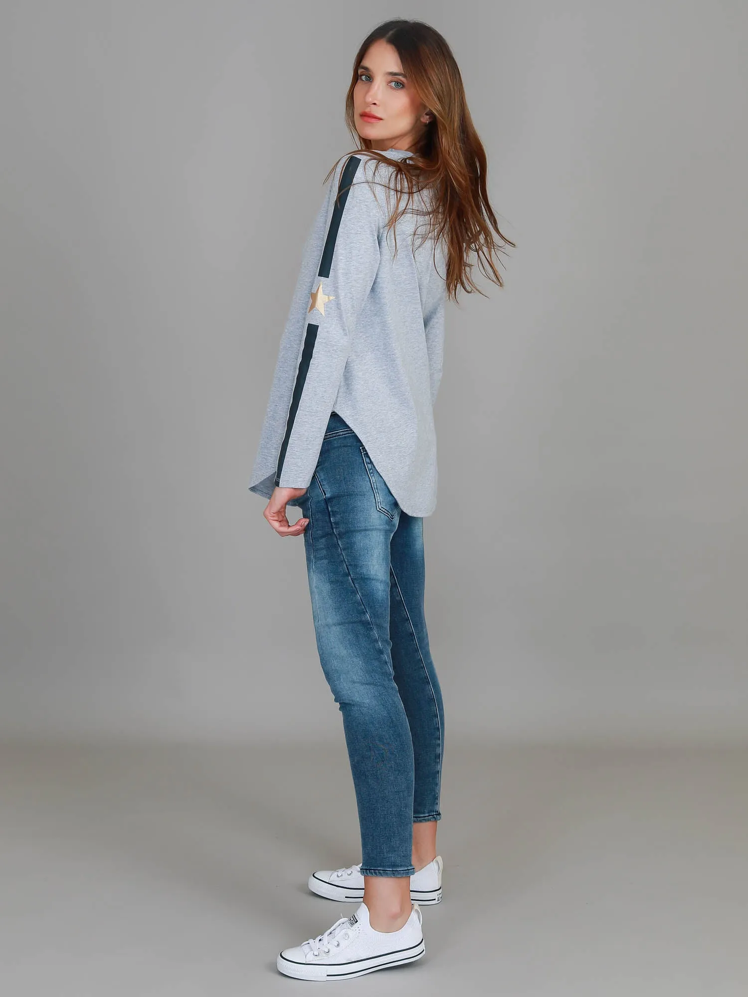 Junee Curved Hem T Shirt