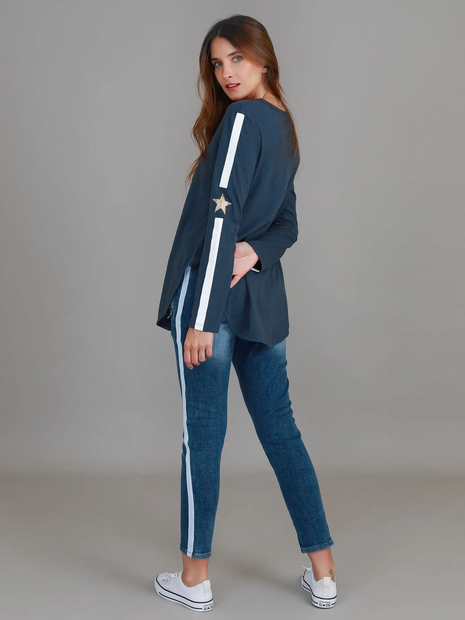 Junee Curved Hem T Shirt