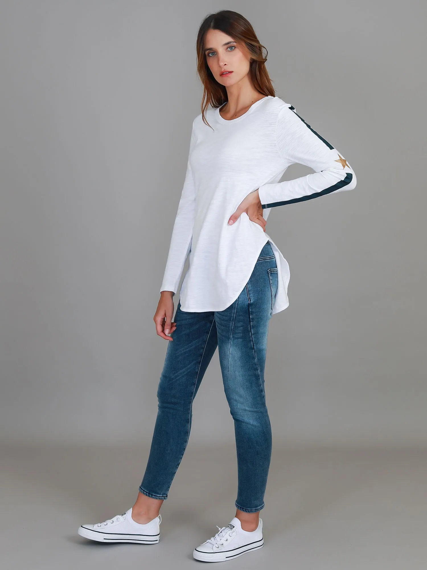 Junee Curved Hem T Shirt
