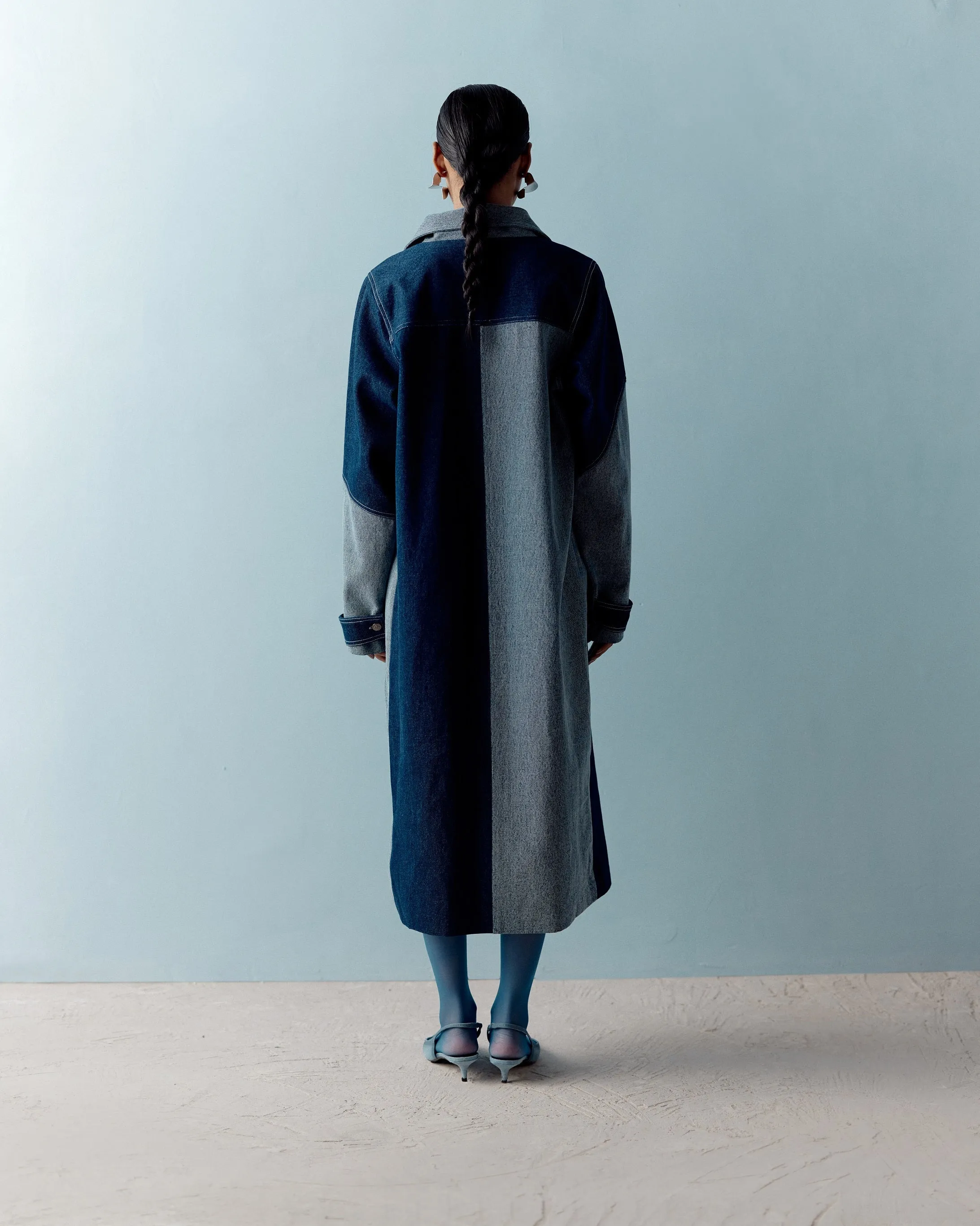 KAREENA KAPOOR KHAN IN OUR COLOR BLOCK TRENCH