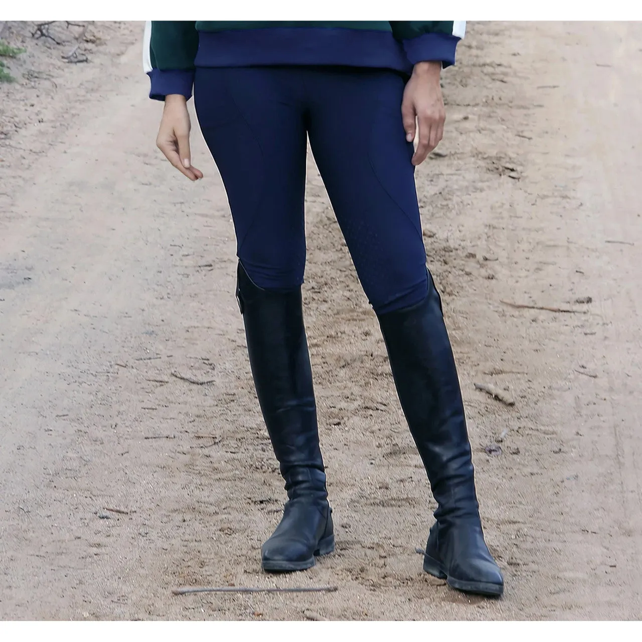 LAEQ The Malibu Flattering Fit Legging