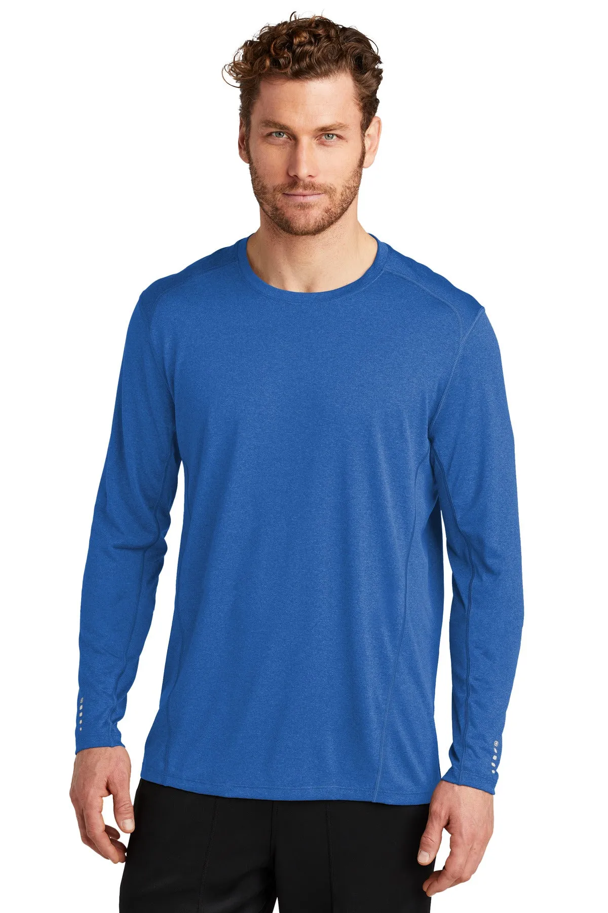 OGIO® ENDURANCE Long Sleeve Pulse Crew. OE321