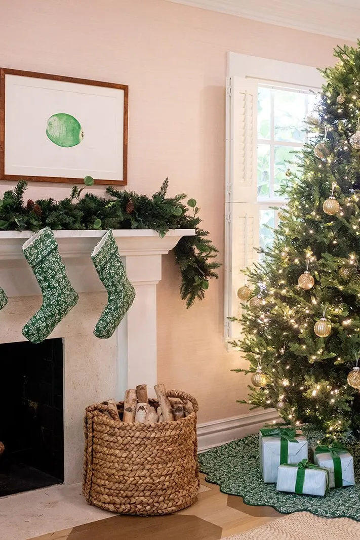 Pine Petite Fleur Tree Skirt