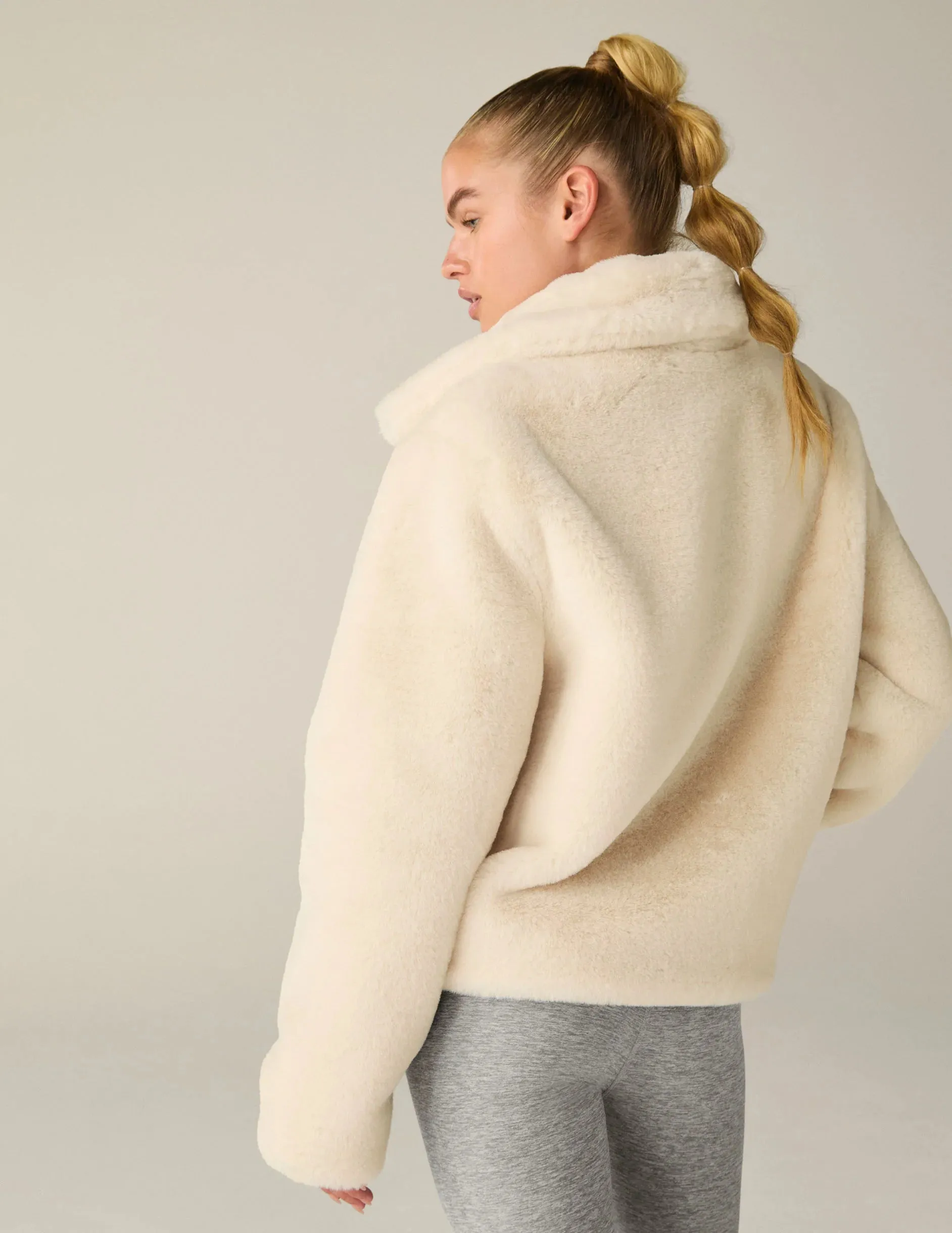 SALE BEYOND YOGA ON THE LIST FAUX FUR JACKET WHITE FINAL SALE