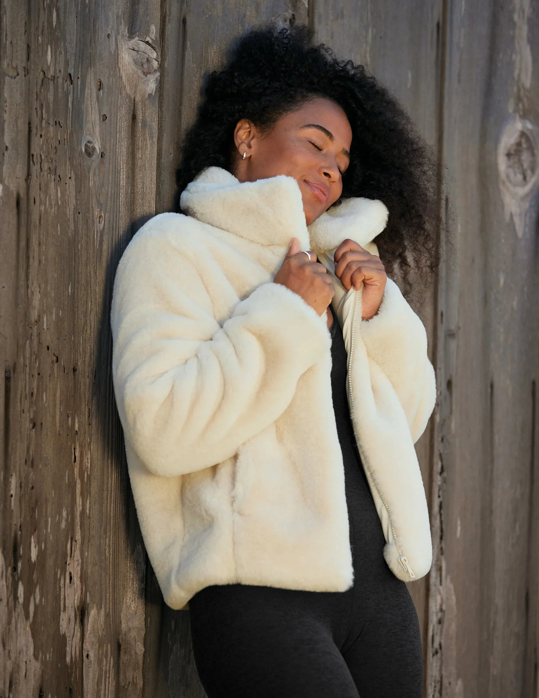 SALE BEYOND YOGA ON THE LIST FAUX FUR JACKET WHITE FINAL SALE