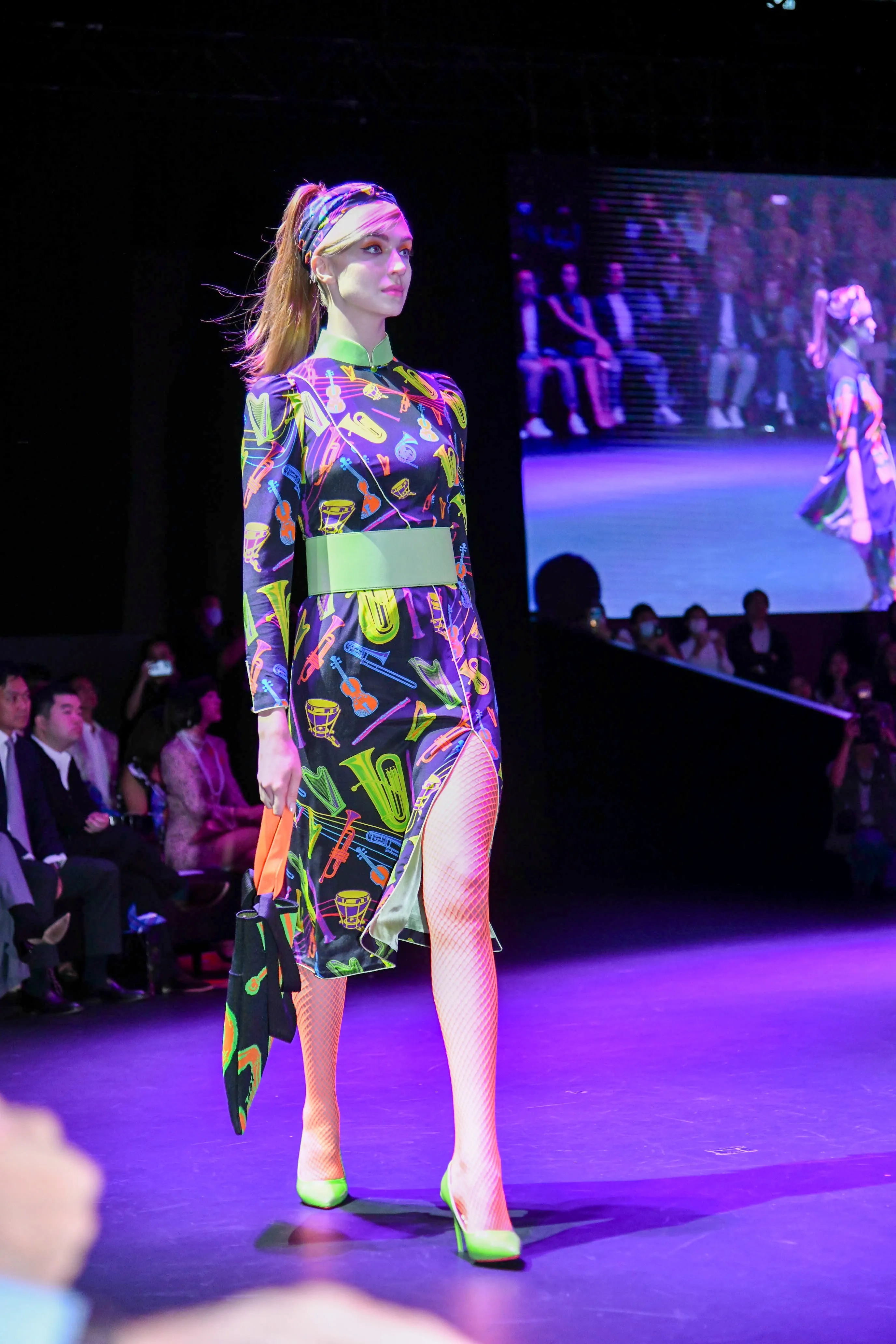 SPARKLE BY KAREN CHAN x HK Phil【NEON ORCHESTRA】100% Silk Cheongsam (Long Sleeve) (我們的快樂年代)(管弦樂)
